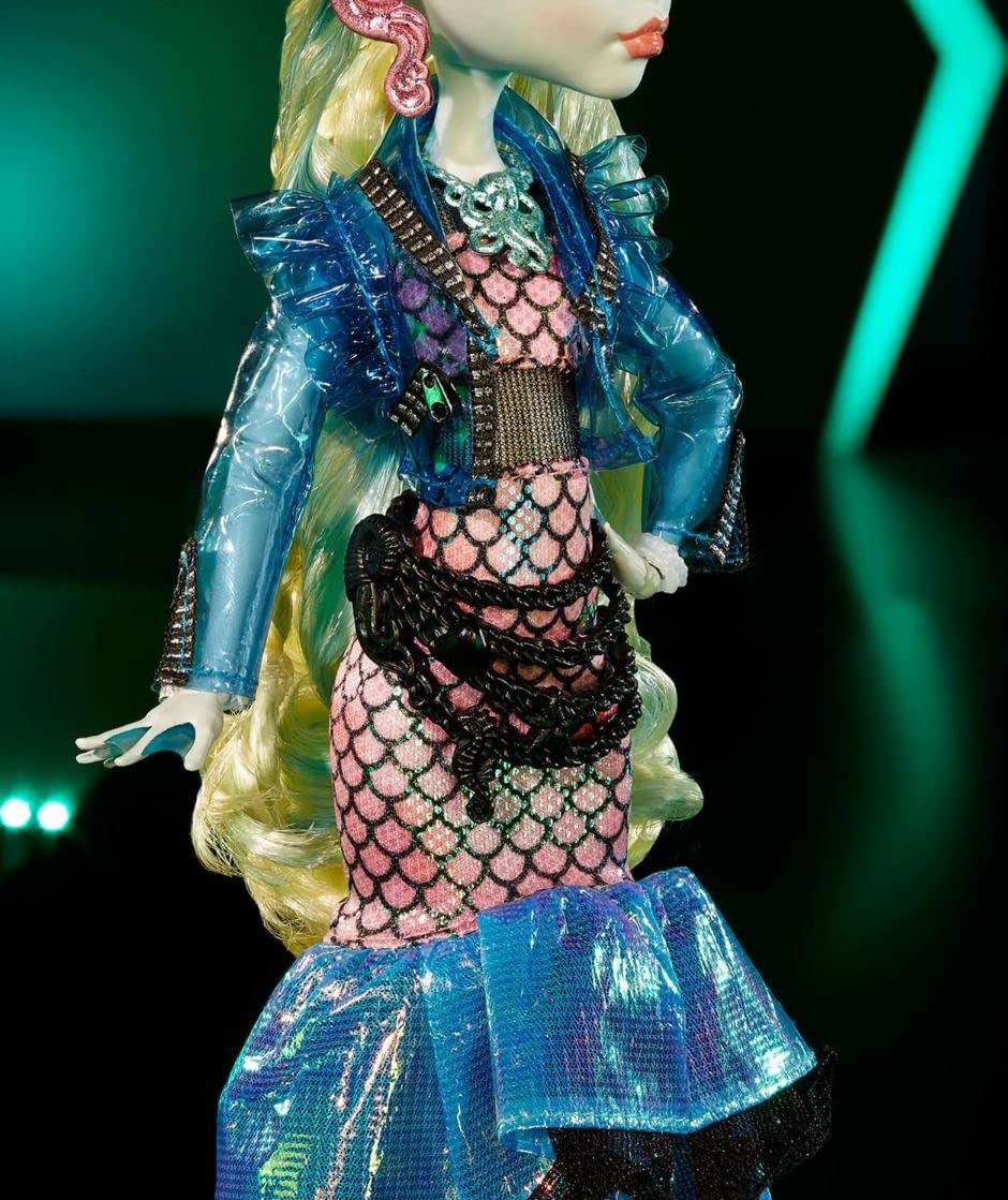 Lagoona Blue 10.5in Doll I8783