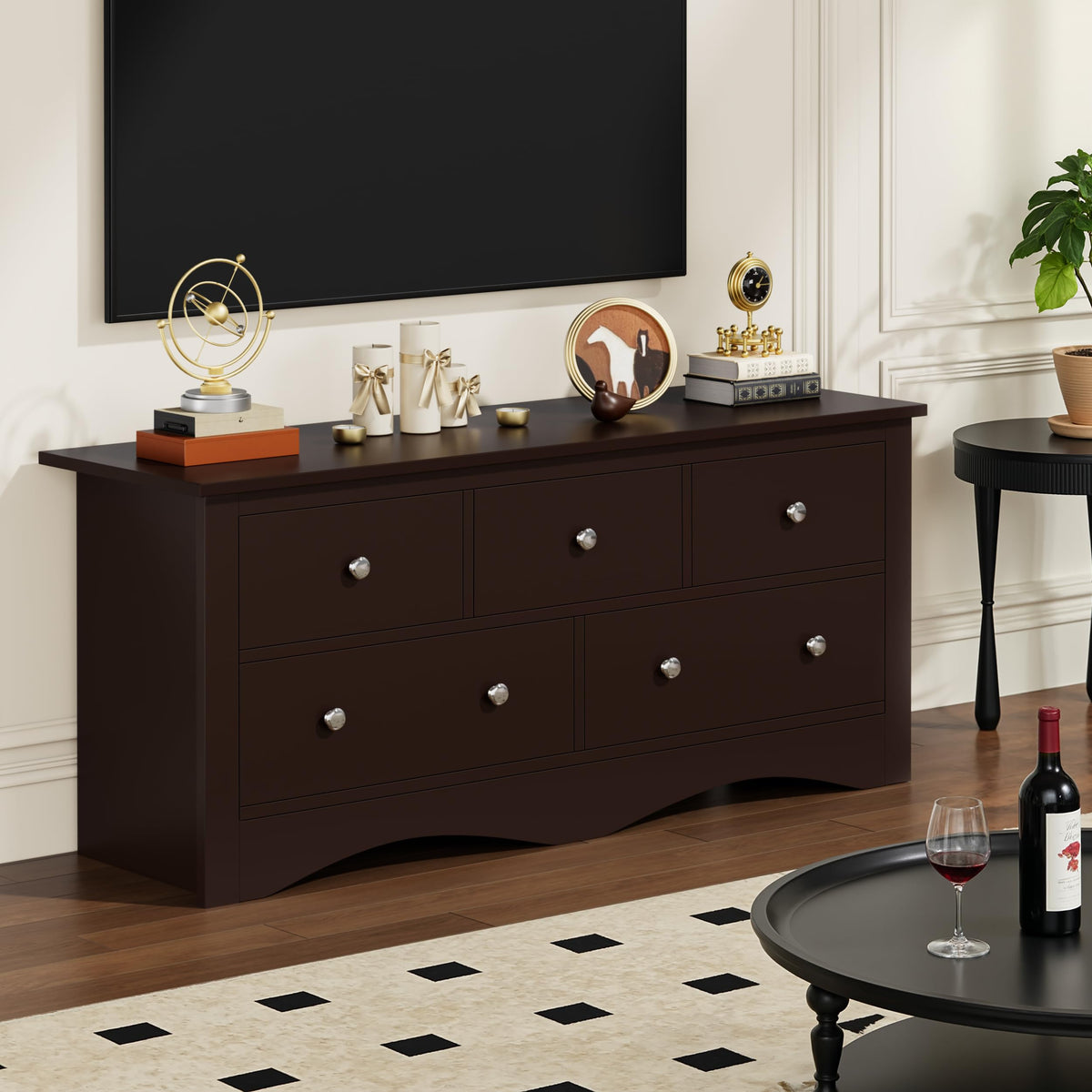 Brown 5 Drawer Dresser Z22462